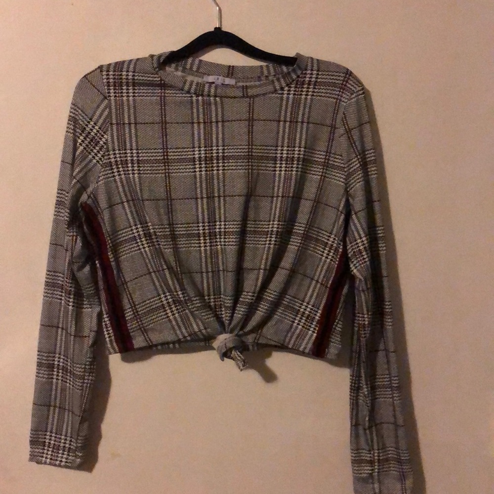 Plaid long sleeve crop top